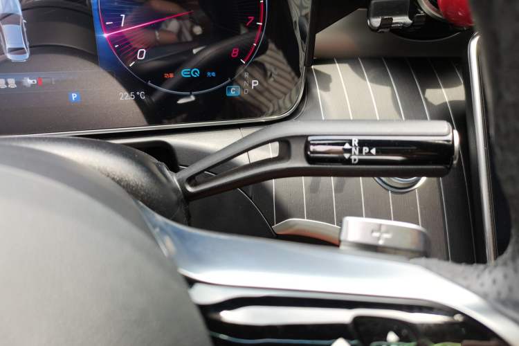 Used Mercedes-Benz C-Class 2022 C 200 L Sport Edition Gear Lever