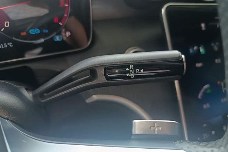 Used Mercedes-Benz C-Class 2022 Restyled C 200 L Sport Edition Gear Lever