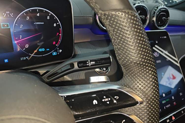 Used Mercedes-Benz C-Class 2022 Restyled C 200 L Sport Edition Gear Lever