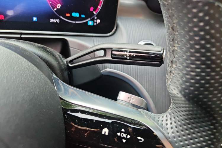 Used Mercedes-Benz C-Class 2022 C 200 L Sport Edition Gear Lever