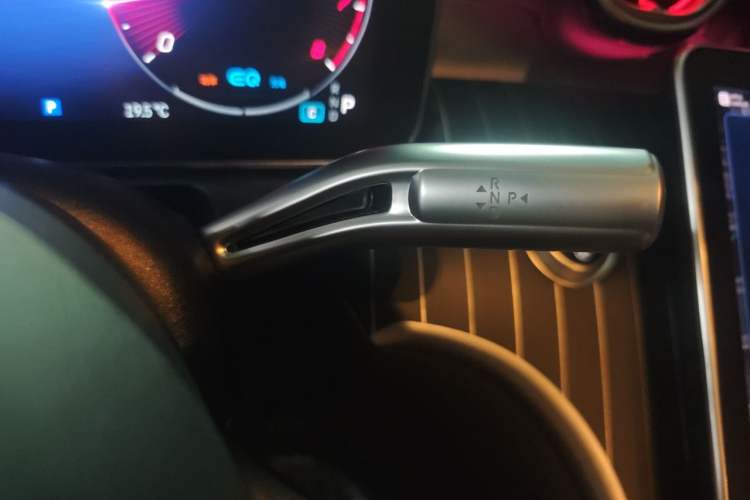 Used Mercedes-Benz C-Class 2022 Restyled C 200 L Sport Edition Gear Lever