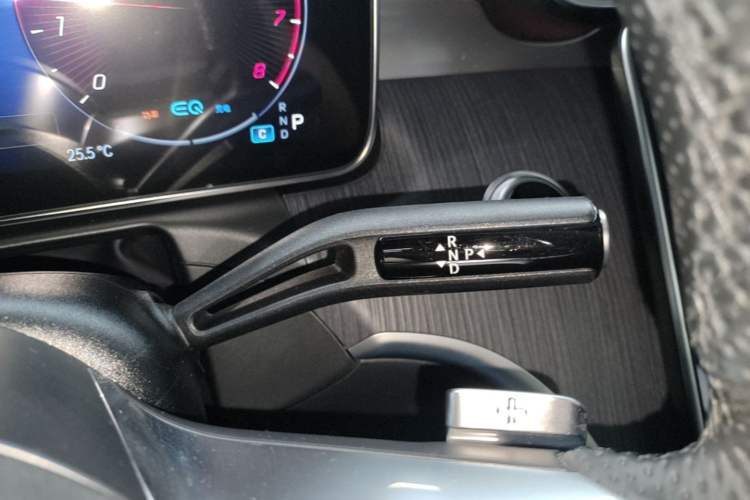 Used Mercedes-Benz C-Class 2022 C 200 L Sport Edition Gear Lever