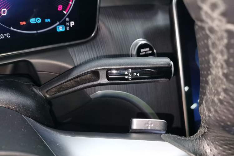 Used Mercedes-Benz C-Class 2022 Restyled C 200 L Sport Edition Gear Lever