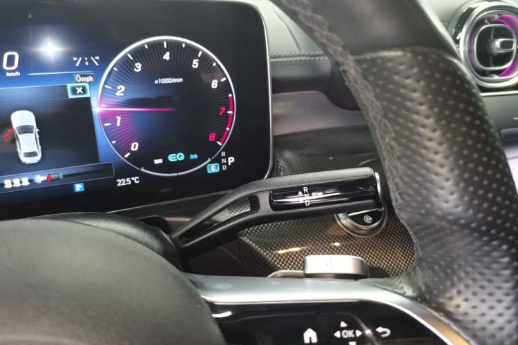 Used Mercedes-Benz C-Class 2022 Restyled C 260 L Sport Edition Gear Lever