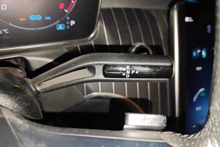 Used Mercedes-Benz C-Class 2022 C 200 L Sport Edition Gear Lever