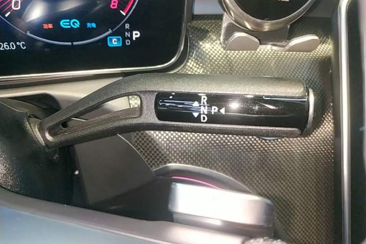 Used Mercedes-Benz C-Class 2022 C 260 L Sport Edition Gear Lever