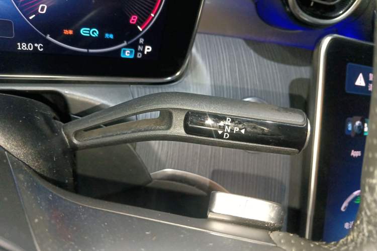 Used Mercedes-Benz C-Class 2022 Restyled C 200 L Sport Edition Gear Lever