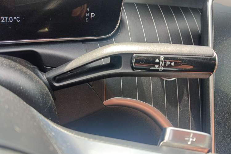 Used Mercedes-Benz C-Class 2022 Restyled C 200 L Sport Edition Gear Lever