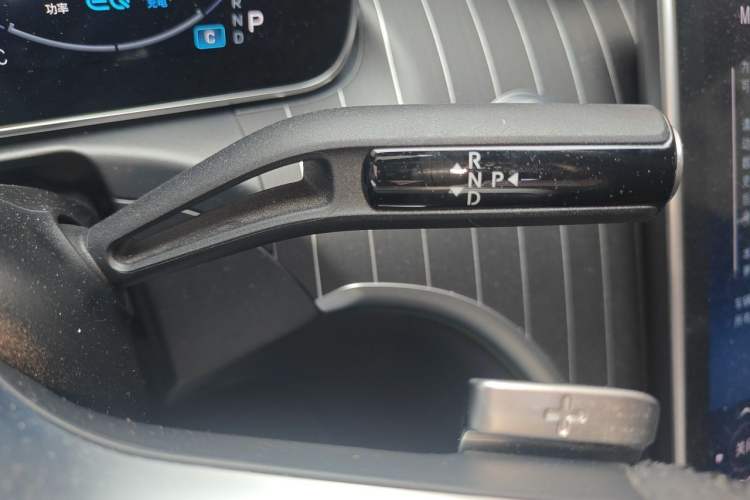 Used Mercedes-Benz C-Class 2022 Restyled C 260 L Sport Edition Gear Lever