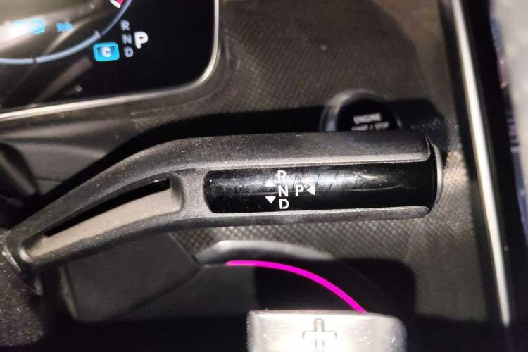 Used Mercedes-Benz C-Class 2022 Restyled C 260 L Sport Edition Gear Lever