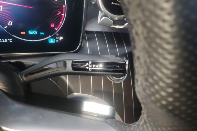 Used Mercedes-Benz C-Class 2022 Restyled C 200 L Sport Edition Gear Lever