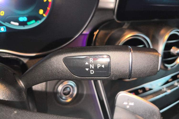 Used Mercedes-Benz C-Class 2022 Refreshed C 260 Coupe Gear Lever