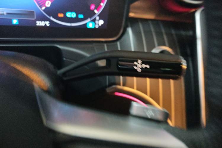 Used Mercedes-Benz C-Class 2022 Revised C 260 L Starry Night Sport Edition Gear Lever