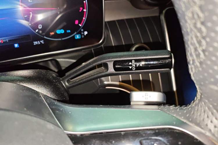 Used Mercedes-Benz C-Class 2022 C 260 L Sport Edition Gear Lever