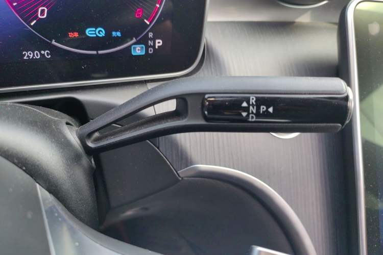 Used Mercedes-Benz C-Class 2022 C 200 L Sport Edition Gear Lever