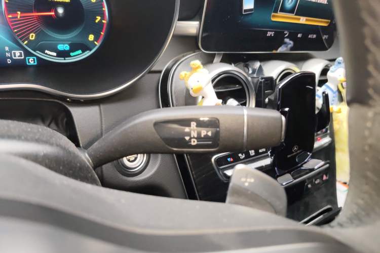 Used Mercedes-Benz C-Class 2022 Refreshed C 260 Coupe Gear Lever