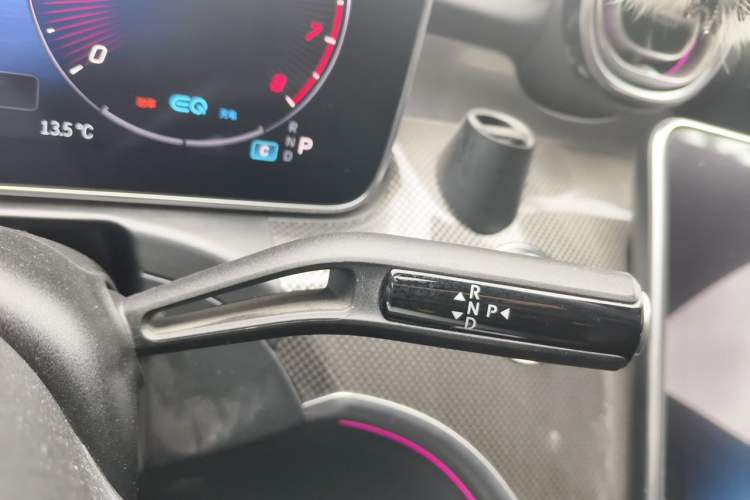 Used Mercedes-Benz C-Class 2022 Restyled C 260 L Sport Edition Gear Lever