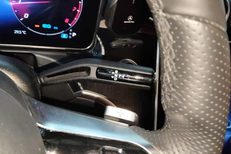 Used Mercedes-Benz C-Class 2022 Restyled C 200 L Sport Edition Gear Lever