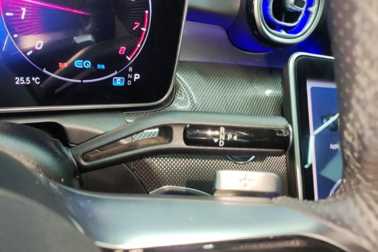 Used Mercedes-Benz C-Class 2022 Restyled C 260 L Sport Edition Gear Lever