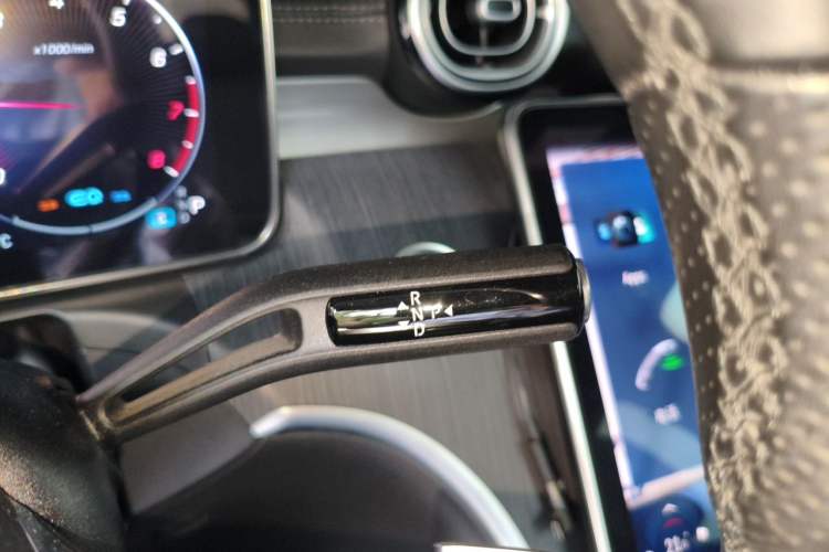 Used Mercedes-Benz C-Class 2022 C 260 L Obsidian Night Sport Edition Gear Lever