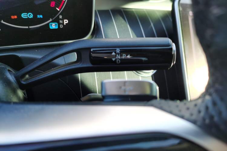 Used Mercedes-Benz C-Class 2022 Restyled C 260 L Sport Edition Gear Lever