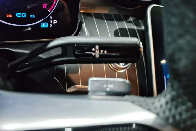 Used Mercedes-Benz C-Class 2022 Restyled C 260 L Sport Edition Gear Lever