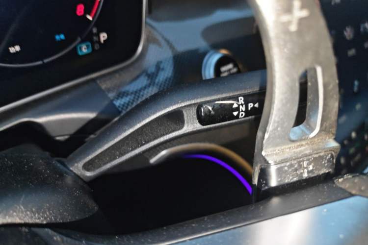 Used Mercedes-Benz C-Class 2022 Restyled C 200 L Sport Edition Gear Lever