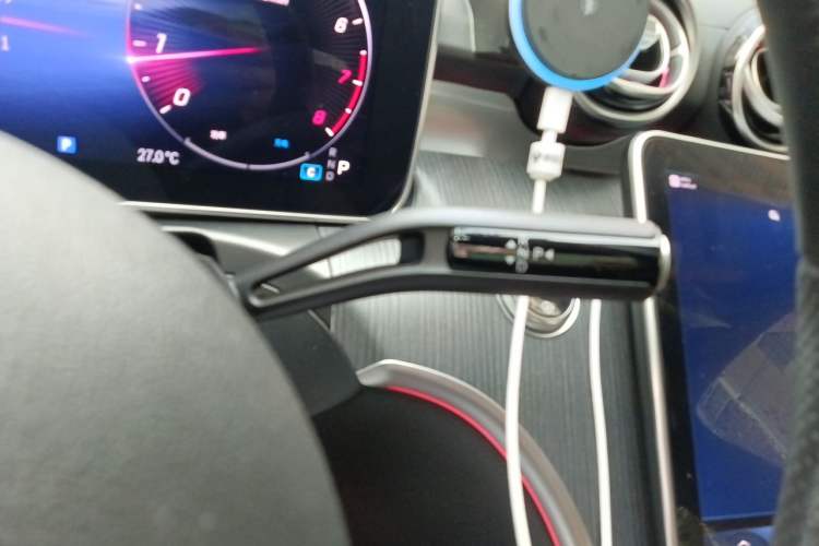 Used Mercedes-Benz C-Class 2022 C 260 L Obsidian Night Sport Edition Gear Lever