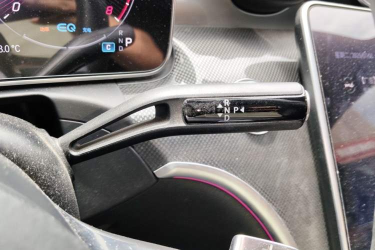 Used Mercedes-Benz C-Class 2022 Restyled C 260 L Sport Edition Gear Lever