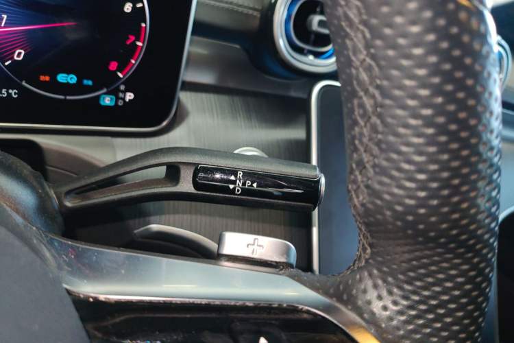 Used Mercedes-Benz C-Class 2022 Restyled C 200 L Sport Edition Gear Lever