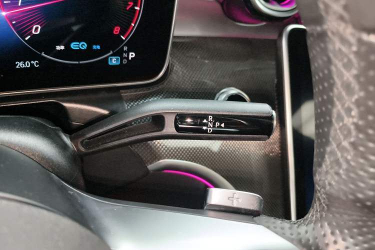 Used Mercedes-Benz C-Class 2022 Restyled C 260 L Sport Edition Gear Lever