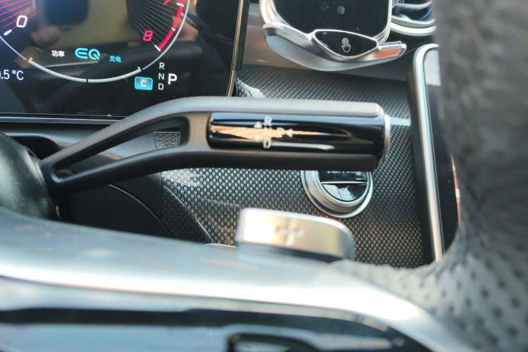 Used Mercedes-Benz C-Class 2022 Restyled C 260 L Sport Edition Gear Lever