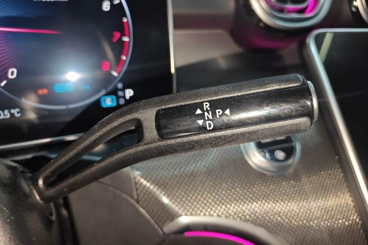 Used Mercedes-Benz C-Class 2022 Restyled C 260 L Sport Edition Gear Lever