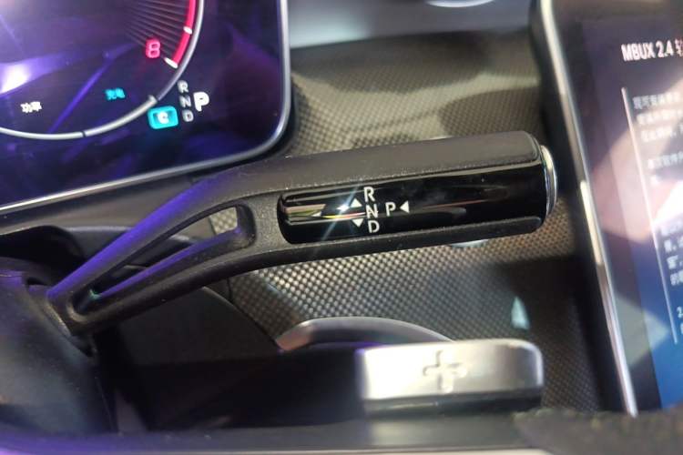 Used Mercedes-Benz C-Class 2022 Restyled C 260 L Sport Edition Gear Lever