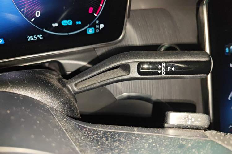 Used Mercedes-Benz C-Class 2022 Restyled C 200 L Sport Edition Gear Lever