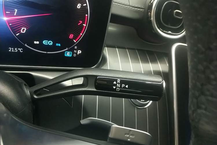 Used Mercedes-Benz C-Class 2022 Restyled C 200 L Sport Edition Gear Lever