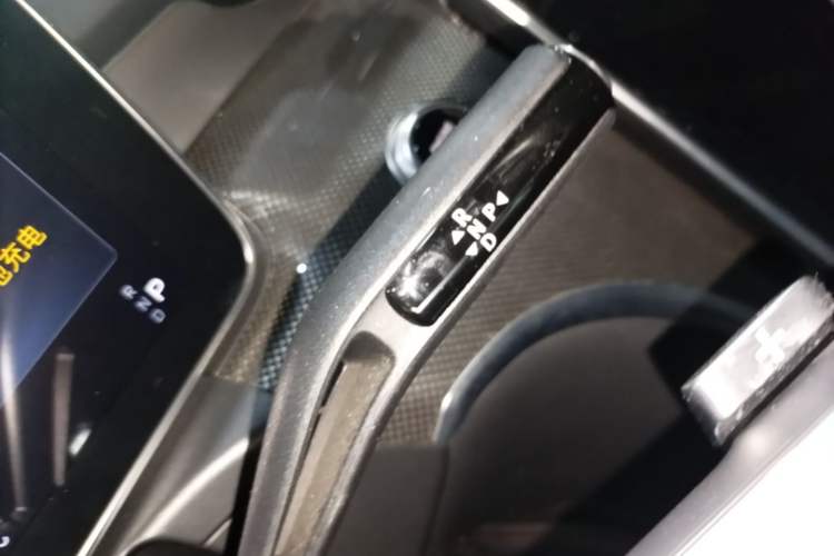 Used Mercedes-Benz C-Class 2022 Restyled C 260 L Sport Edition Gear Lever