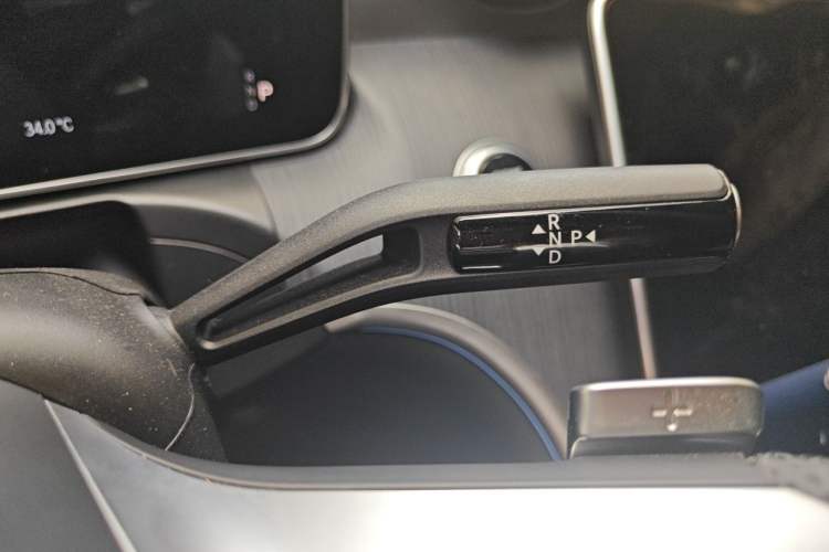 Used Mercedes-Benz C-Class 2022 C 260 L Gear Lever