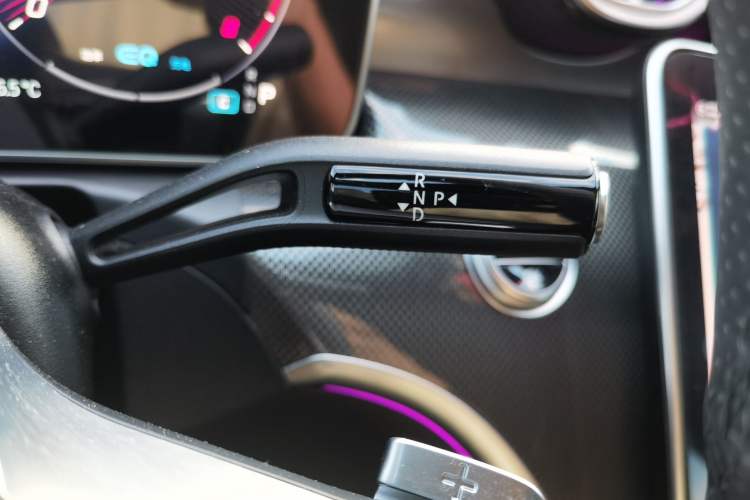 Used Mercedes-Benz C-Class 2022 Restyled C 260 L Sport Edition Gear Lever