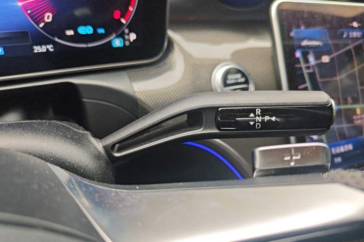 Used Mercedes-Benz C-Class 2022 Restyled C 260 L Sport Edition Gear Lever
