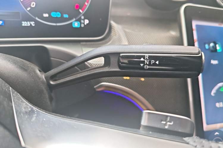 Used Mercedes-Benz C-Class 2022 Restyled C 260 L Sport Edition Gear Lever