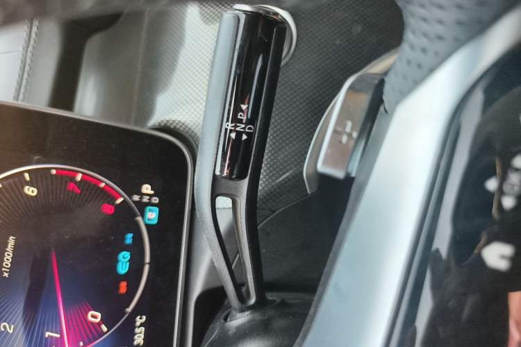 Used Mercedes-Benz C-Class 2022 C 260 L Sport Edition Gear Lever