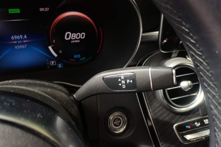 Used Mercedes-Benz C-Class 2022 Refreshed C 260 Coupe Gear Lever