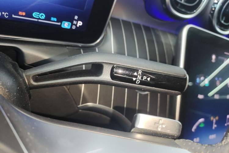 Used Mercedes-Benz C-Class 2022 C 200 L Sport Edition Gear Lever
