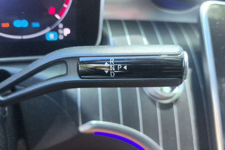 Used Mercedes-Benz C-Class 2022 Restyled C 260 L Sport Edition Gear Lever