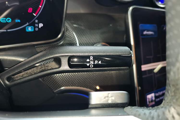 Used Mercedes-Benz C-Class 2022 C 260 L Sport Edition Gear Lever