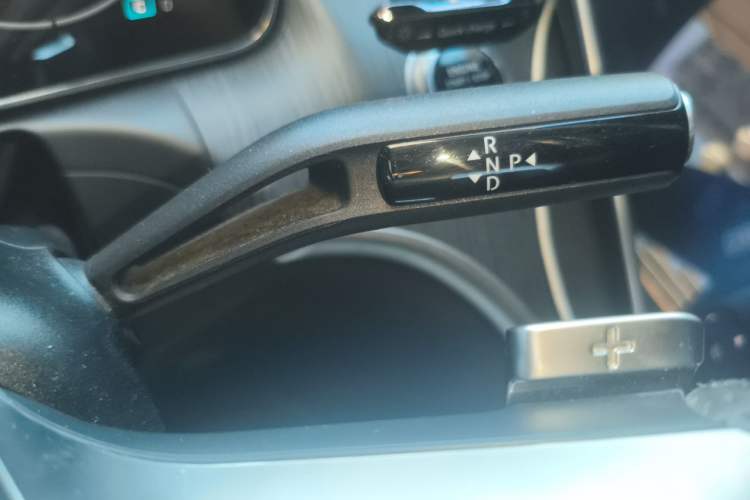 Used Mercedes-Benz C-Class 2022 C 200 L Sport Edition Gear Lever