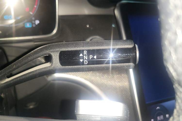 Used Mercedes-Benz C-Class 2022 C 260 L Sport Edition Gear Lever