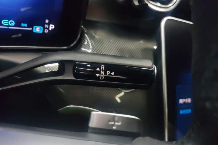 Used Mercedes-Benz C-Class 2022 C 260 L Sport Edition Gear Lever