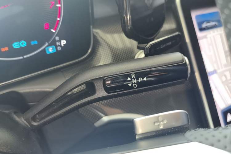 Used Mercedes-Benz C-Class 2022 Restyled C 260 L Sport Edition Gear Lever